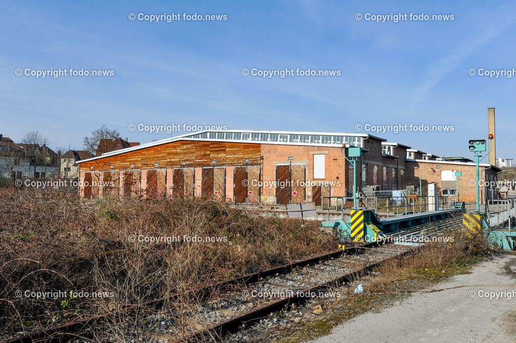 Deutschland_ Baden-Wuerttemberg_ Heilbronn_ 21.02.2025-12 | 21.02.2025, Deutschland, GER, Baden-Wuerttemberg, Heilbronn im Bild Themenbild, Stadtansichten, Ehemaliges Sueddeutsches Eisenbahnmuseum, Museum, Zug, Eisenbahn, Lost Place, aufgelassen, verwildert, Waggon