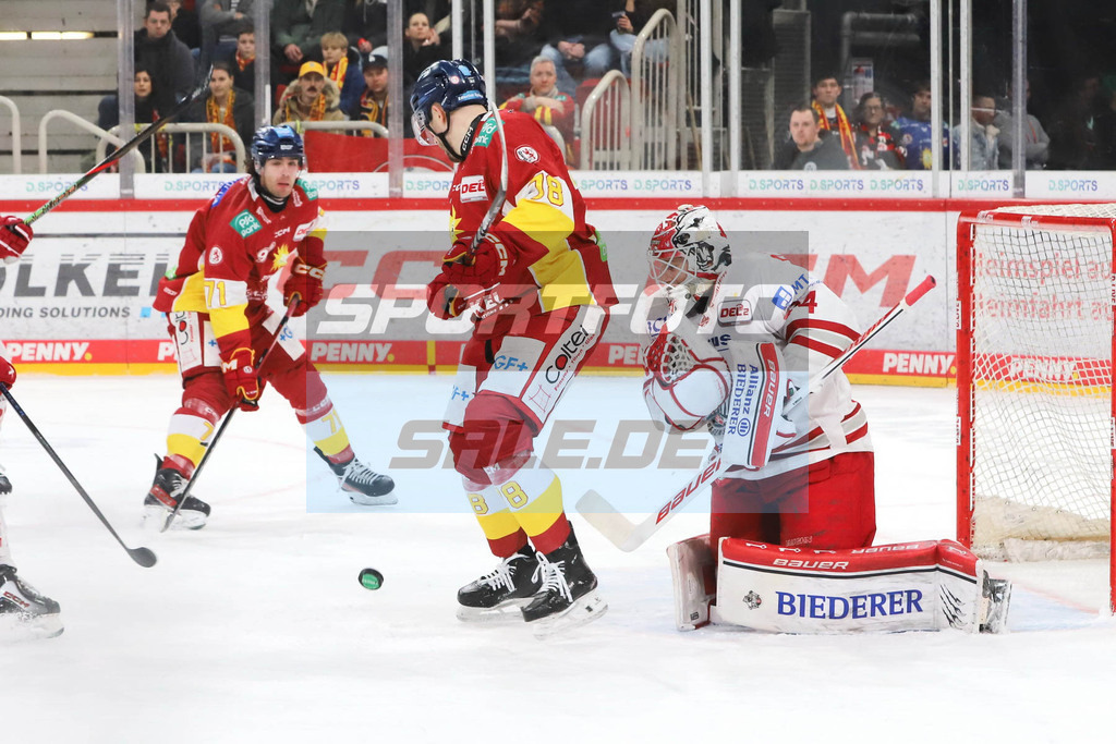 IMG 7880 | Kevin Orendorz vor Konrad Fiedler -© by Sportfoto-Sale (DR) - Realisiert mit Pictrs.com