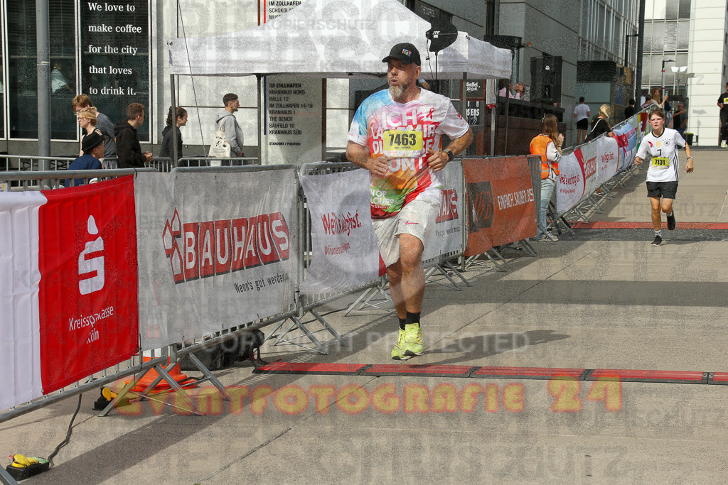 250920_1327_EX1_4667 | Sportfotografie im Rhein-Sieg Kreis, Köln, Bonn, NRW, Rheinland Pfalz, Hessen, etc. Unser Tätigkeitsfeld umfasst den Laufsport vom Volkslauf über den Marathon, Duathlon, Triathon bis zum Ultralauf wie Kölnpfad Ultra oder Schindertrail.