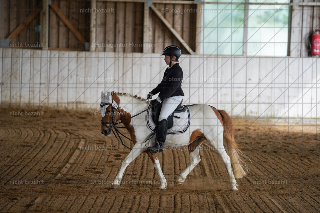 20230521-FAH05878 | Frühjahrsturnier, Landsberg am Lech, 2023, Reitclub Landsberg, Turnierbilder, Fotos Turnier Landsberg, Fotoagentur Herrmann, Turnierfotografen Bayern, Reitsport Fotograf, Pferde Fotograf