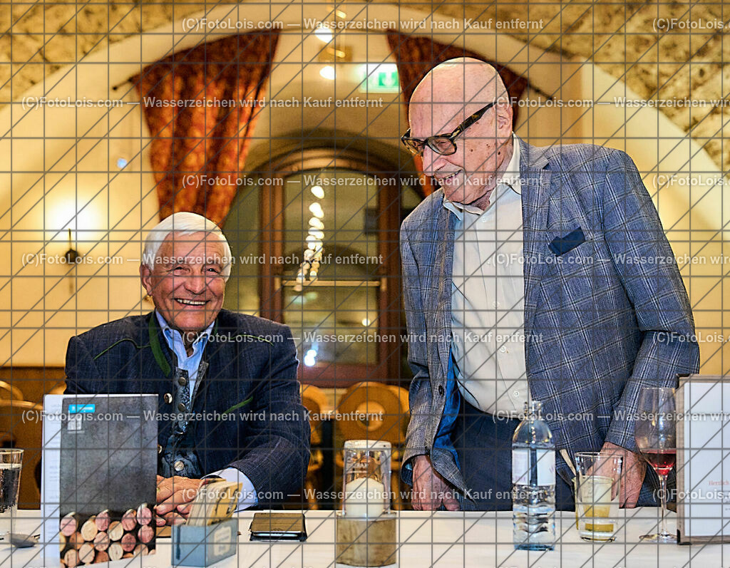 ALP9687_Foederation_Chopin-Ges_Hildebrand-Kanitzer | (C)FotoLois.com, Alois Spandl, Föderation der internationalen Chopin-Gesellschafen (deren gibt es weltweit 34) - Zusammentreffen und Sitzung im Vorfeld des XXXIX. Chopinfestivals in der Kartause Gaming und Rahmenprogramm - Ausflug mit dem Bus zum Lunzer See und nach Lackenhof, gemeinsames Abendessen, Do 3. August 2023.