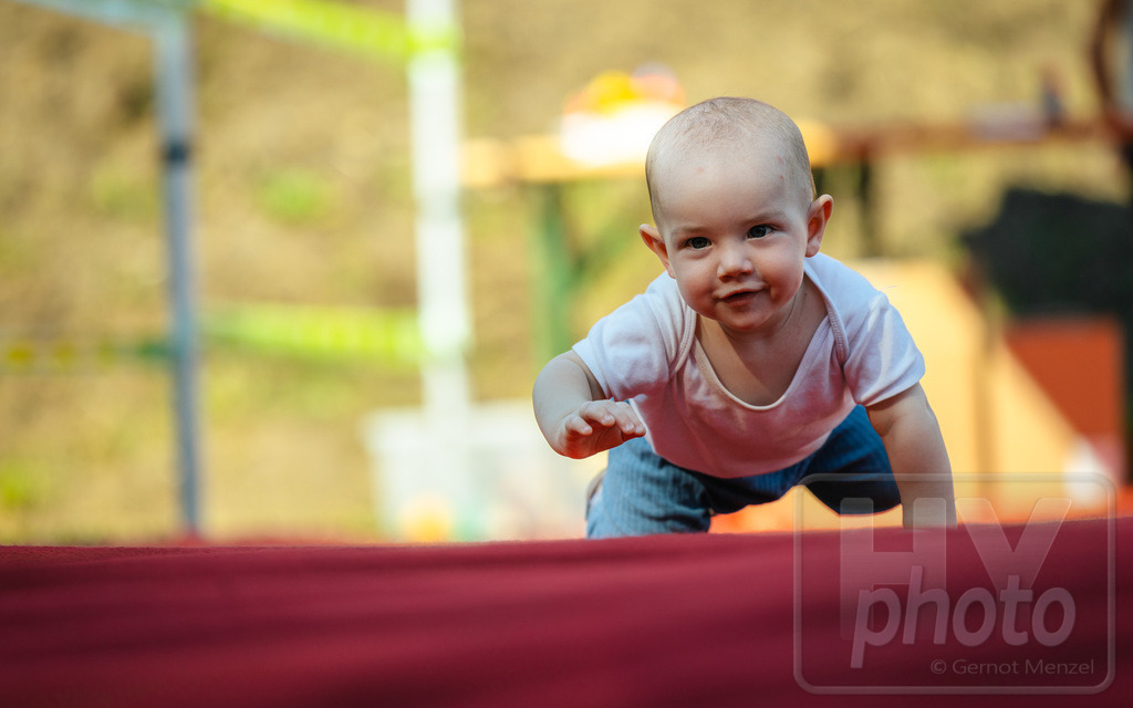 16. Hoywoj-CityLauf im Sportforum Hoyerswerda - 16.09.2023 | 10m VdK-Windel-Flitzer - Realisiert mit Pictrs.com