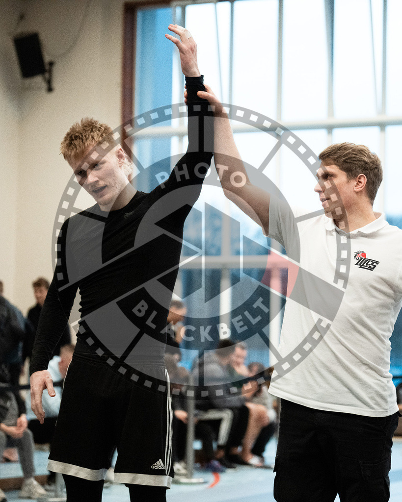 20251129PBB8801 | Fighters compete during the luta livre competition ILLCS XI winter edition on November 29, 2025 in Hannover, Germany.