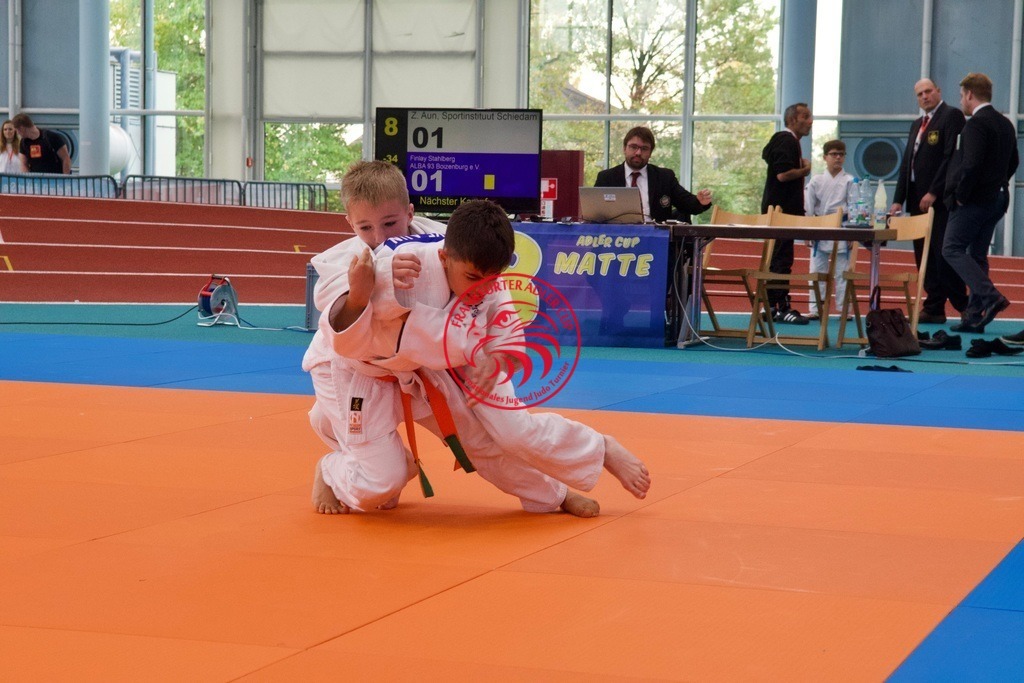 RAS_7791 | Fotos vom Adler Cup - Pictures from Adler Cup

Hier findet Ihr alle Eindrücke und großen Momente der Adler Cup Wochenenden. Here you will find all impressions and great moments of the Adler Cup weekends. - Realisiert mit Pictrs.com