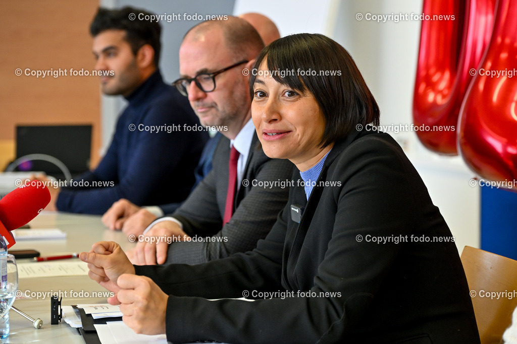 Pressekonferenz Personenkomitee fuer Didi Prammer_ 19.11.2024-10 | 19.11.2024, Linz, AUT, Pressekonferenz Personenkomitee fuer Didi Prammer, im Bild Umut Ovat (Student), Manfred Schauberger (Sprecher des Personenkomitee), Dietmar Prammer (SP, Geschaeftsfuehrender VizeBgm. und Bgm. Kanditat), Jasmine Chansri (Sprecherin des Personenkomitees)