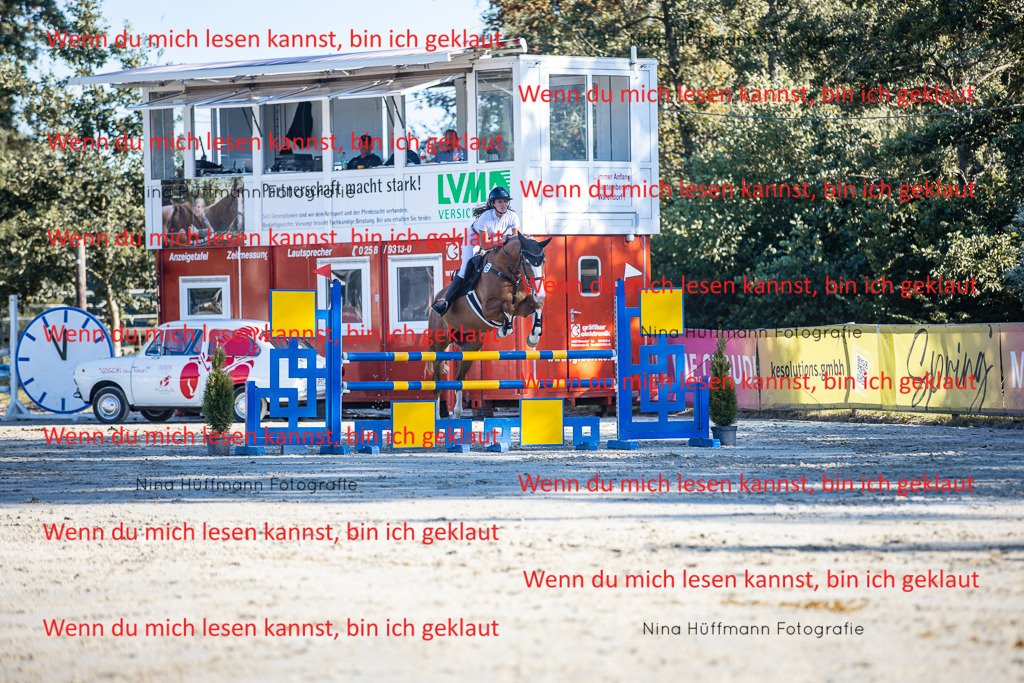 BK1A6088 | Turnierbilder Turnierfotos Nina Hüffmann Turnierfotografie Pferdefotografie Tierzeichnung Haustierzeichnung Pferdezeichnung Hundezeichnung Videograf  - Realisiert mit Pictrs.com