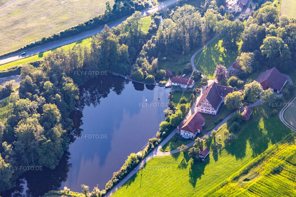 Luftbild: Kunstschmiede Eichler im Ortsteil Tannweiler in Aulendorf im Bundesland Baden-Württemberg in Deutschland. Foto: IMG_128953.jpg vom 03.09.2021 durch Werner Riehm/FLY-FOTO.de