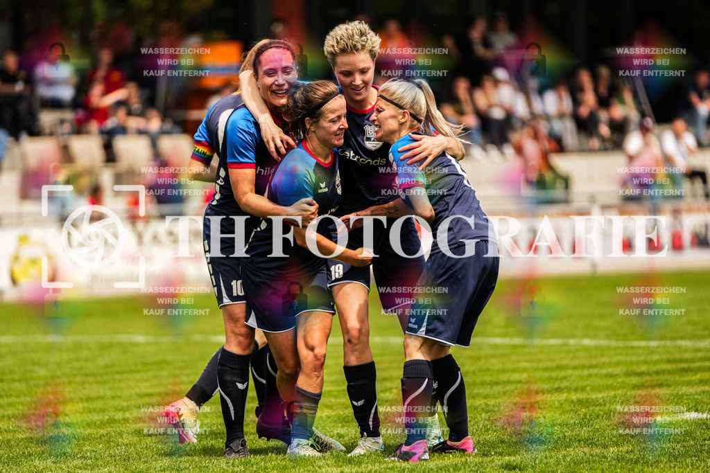 GER, FC Hauingen - SV Waldhaus, Frauen-Fussball, Rothaus Bezirkpokal, Finale, Saison 2024/2025, 29.05.2025 | GER, FC Hauingen - SV Waldhaus, Frauen-Fussball, Rothaus Bezirkpokal, Finale, Saison 2024/2025, 29.05.2025Foto: TH Fotografie/Alessio Bosco