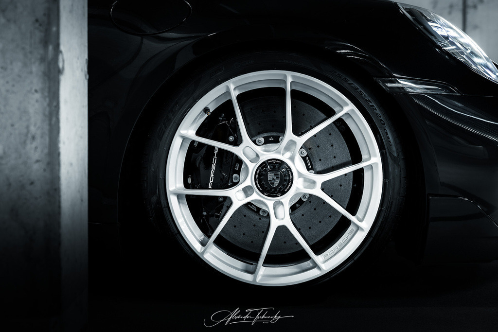 911 Turbo 992 | Entdecken Sie die faszinierende Welt von Alexander Tschuncky Arts: Kreative Fotografie, atemberaubende Automobilkunst und hochwertiger Bilderdruck. Lassen Sie sich inspirieren! - Realisiert mit Pictrs.com
