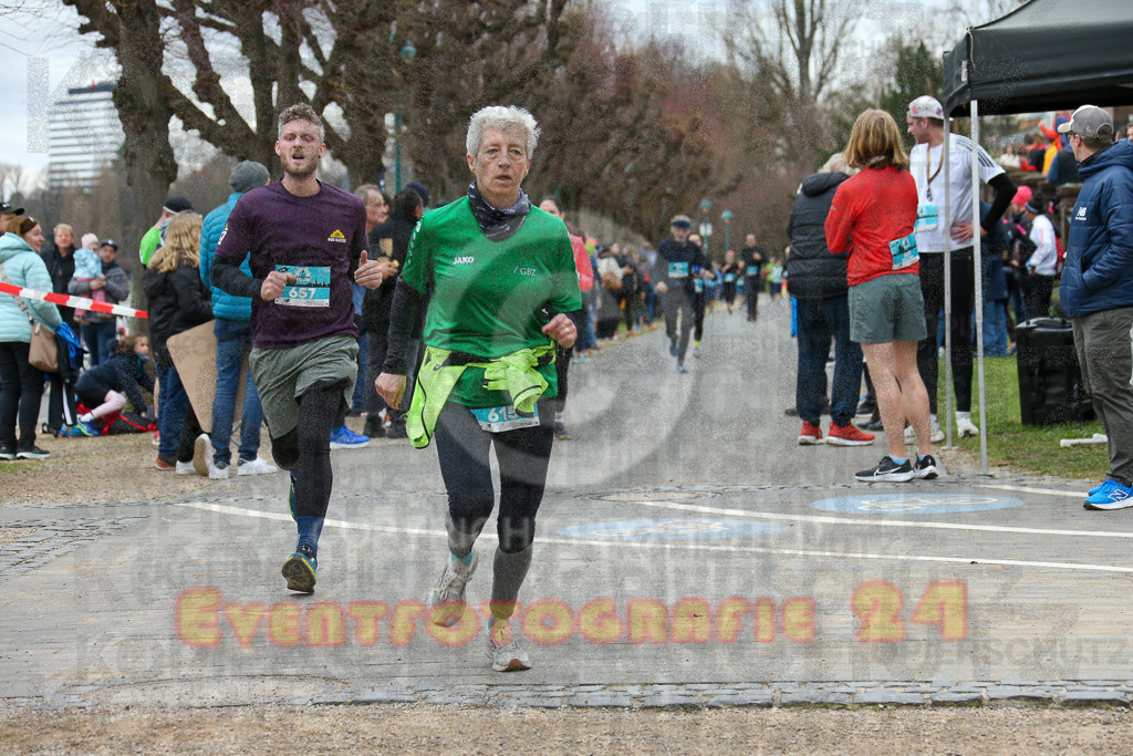 231231_1208_EX1_5793 | Sportfotografie im Rhein-Sieg Kreis, Köln, Bonn, NRW, Rheinland Pfalz, Hessen, etc. Unser Tätigkeitsfeld umfasst den Laufsport vom Volkslauf über den Marathon, Duathlon, Triathon bis zum Ultralauf wie Kölnpfad Ultra oder Schindertrail.
