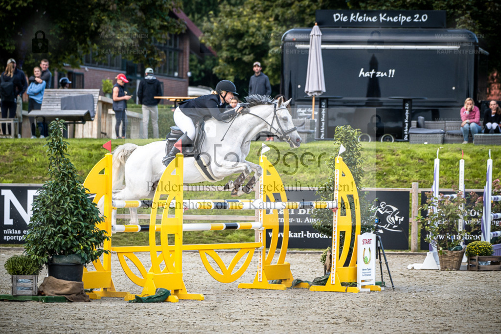 DOS_3985 | Entdecke hochwertige Reitturnierfotos von Foto Oger. Professionell, emotional und authentisch – jetzt Lieblingsmomente im Shop bestellen. - Realisiert mit Pictrs.com