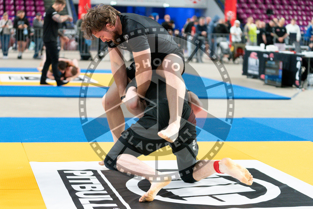 20250517PBB3680 | Athletes compete during the first day of the ADCC Amateur World Championship on May 15, 2025 in Warsaw, Poland. © Chiara Dazi / photoblackbelt
