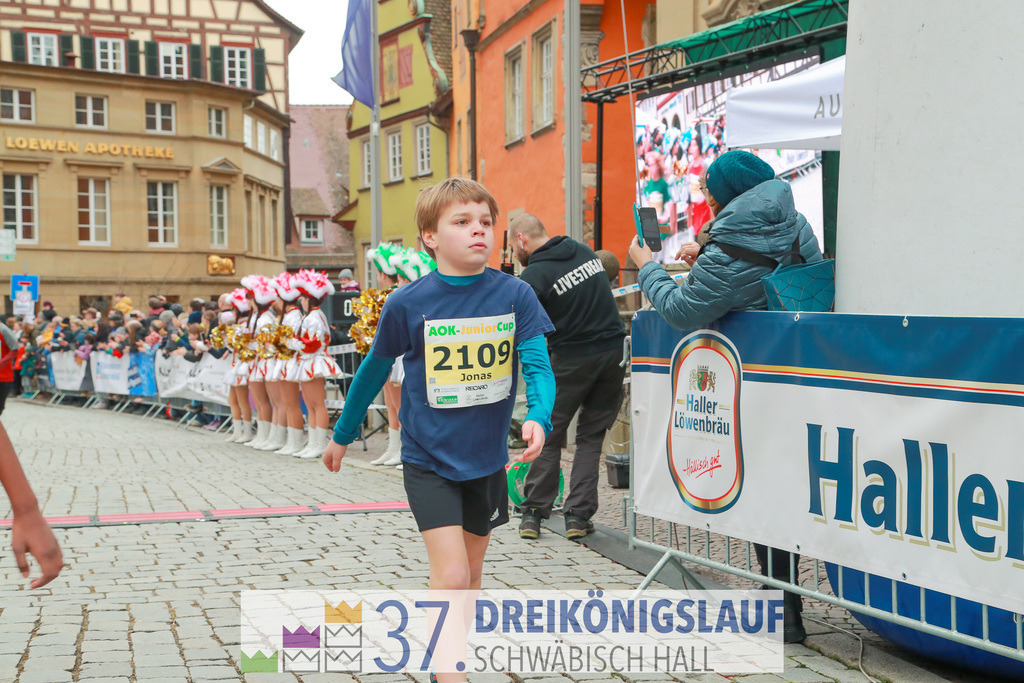 AOK JuniorCup 400m | 3Koenigslauf 2023 - Realisiert mit Pictrs.com