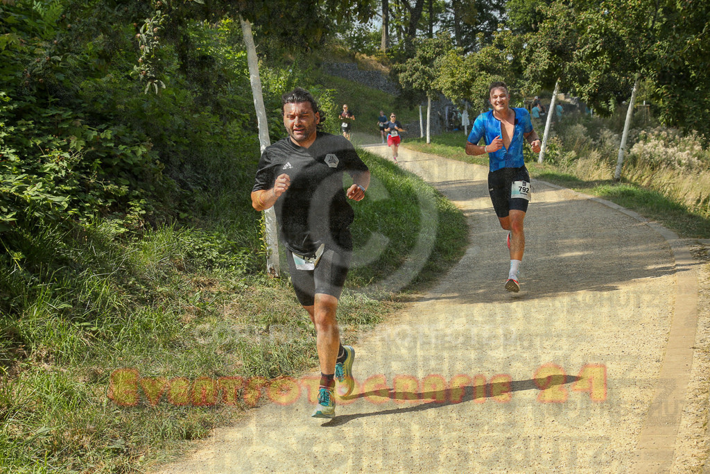 250824_1446_EX1_7515 | Sportfotografie im Rhein-Sieg Kreis, Köln, Bonn, NRW, Rheinland Pfalz, Hessen, etc. Unser Tätigkeitsfeld umfasst den Laufsport vom Volkslauf über den Marathon, Duathlon, Triathon bis zum Ultralauf wie Kölnpfad Ultra oder Schindertrail.