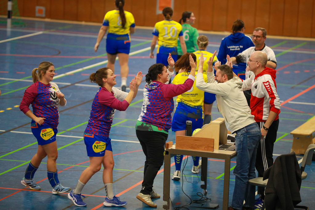 SvSchermbeck_SVN_061225_016 | Bildergalerie von Sport-Ereignissen aber auch von weiteren spannenden Dingen - nicht nur vom Niederrhein. In Anlehnung an den bekannten Spruch von Hanns Dieter Hüsch heißt das Motto: "Niederrhein ist überall".  - Realisiert mit Pictrs.com