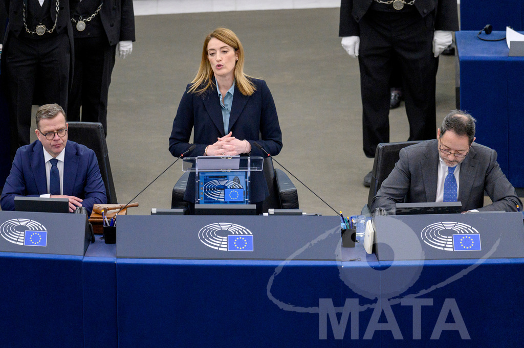 _DWI6104 | Finnischen Premierminister Petteri Orpo und EU-Präsidentin Roberta Metsola in Europäisches Parlament in Strassbourg. - Realisiert mit Pictrs.com