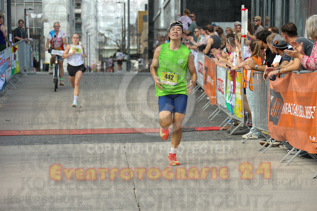 250920_1509_EX1_8441 | Sportfotografie im Rhein-Sieg Kreis, Köln, Bonn, NRW, Rheinland Pfalz, Hessen, etc. Unser Tätigkeitsfeld umfasst den Laufsport vom Volkslauf über den Marathon, Duathlon, Triathon bis zum Ultralauf wie Kölnpfad Ultra oder Schindertrail.
