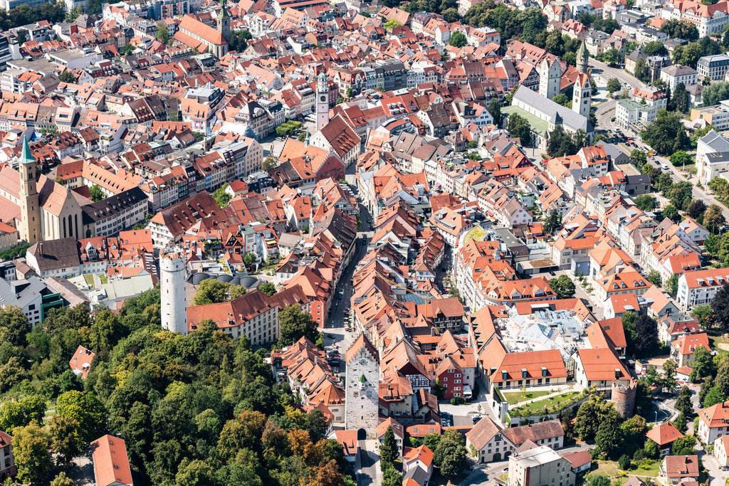 dr__0016091.jpg | RAVENSBURG 03.08.2018 Altstadtbereich und Innenstadtzentrum in Ravensburg im Bundesland Baden-Württemberg, Deutschland. // Old Town area and city center in Ravensburg in the state Baden-Wurttemberg, Germany. Foto: Daniel Reiter