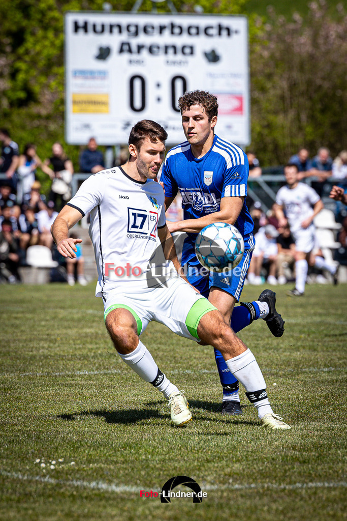 SG Hungerbach vs SV Eurasburg-Beuerberg | Meisterrunde Kreisklasse Gruppe C, SG Hungerbach vs SV Eurasburg-Beuerberg, 20240427,
Duell zwischen Simon STRASSER (SGH 11) und Fabian KREUZIG (SVEB 2),
2024-04-27 in Oberhasuen (Sportplatz Oberhasuen)
2 Fabian KREUZIG (SVEB 2), 11 Simon STRASSER (SGH 11)
Copyright: WolfgangxLindner www.foto-lindner.de