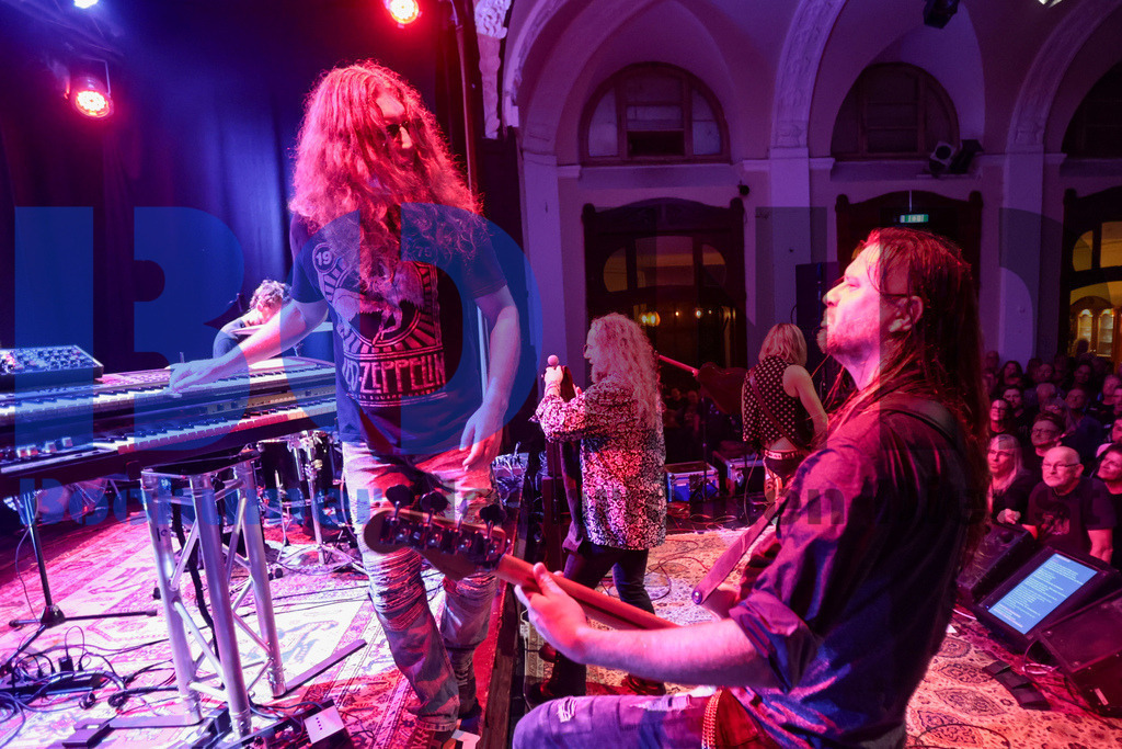 SES_DIODOR20250912-90 | bond - Realisiert mit Pictrs.com