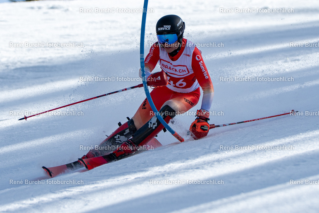 BUR02596 | René Burch leidenschaftlicher Fotograf aus Kerns in Obwalden.  Hier finden sie Sport, Landschaft und Natur Fotografie.
 - Realisiert mit Pictrs.com