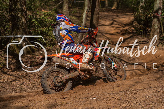 JHF.ECHT.3h.Sonntag.630 | jennyhubatsch-endurofotografie