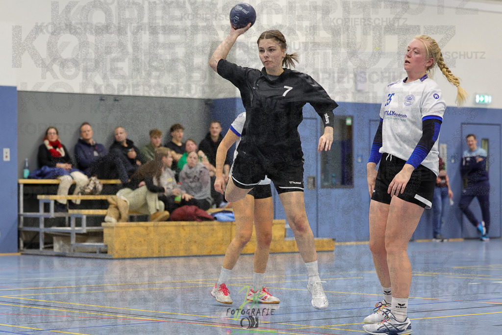 Frauen 2. Bezirksklasse, SG Rechtenbach - HSG Kleenheim/Langgöns III | Frauen 2. Bezirksklasse, SG Rechtenbach - HSG Kleenheim/Langgöns III am 16.11.2024 in Rechtenbach (Sporthalle Rechtenbach)Photo © 2024 - Jörg Heinrich - Realisiert mit Pictrs.com