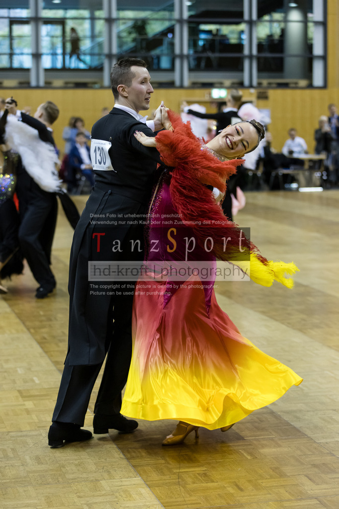 20241102_DC_HGR_Std_08809 | Tanzsportbilder, Standardtanz, Lateintanz, WDSF, DTV, LTVB, dancecomp, goc, hessen tanzt, blaues band der spree, walzer, tango, wiener walzer, slowfox, quickstepp, samba, rumba, cha-cha-cha, paso doble. jive, hd-kroft photography, turniertanzsport