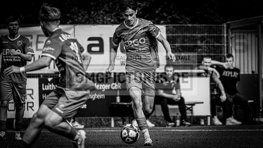 _PIM1612 | www.omgpictures.de, Sportfotograf, Verein, Fotograf, Baden Württemberg, Stuttgart, Heilbronn, omgpictures, Spieltag,  - Realisiert mit Pictrs.com