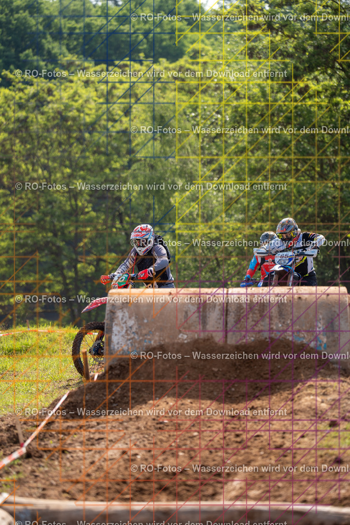 Wolfshausen 4 Lauf -290 | Sportfotografie von RO-Fotos: Motorsport, Motocross, Enduro, Laufveranstaltungen und Triathlon. Professionelle Fotos von Sportlern und Events. - Realisiert mit Pictrs.com