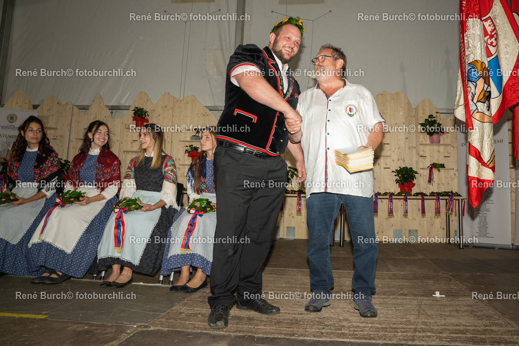 DSC08775 | René Burch leidenschaftlicher Fotograf aus Kerns in Obwalden.  Hier finden sie Sport, Landschaft und Natur Fotografie.
 - Realisiert mit Pictrs.com