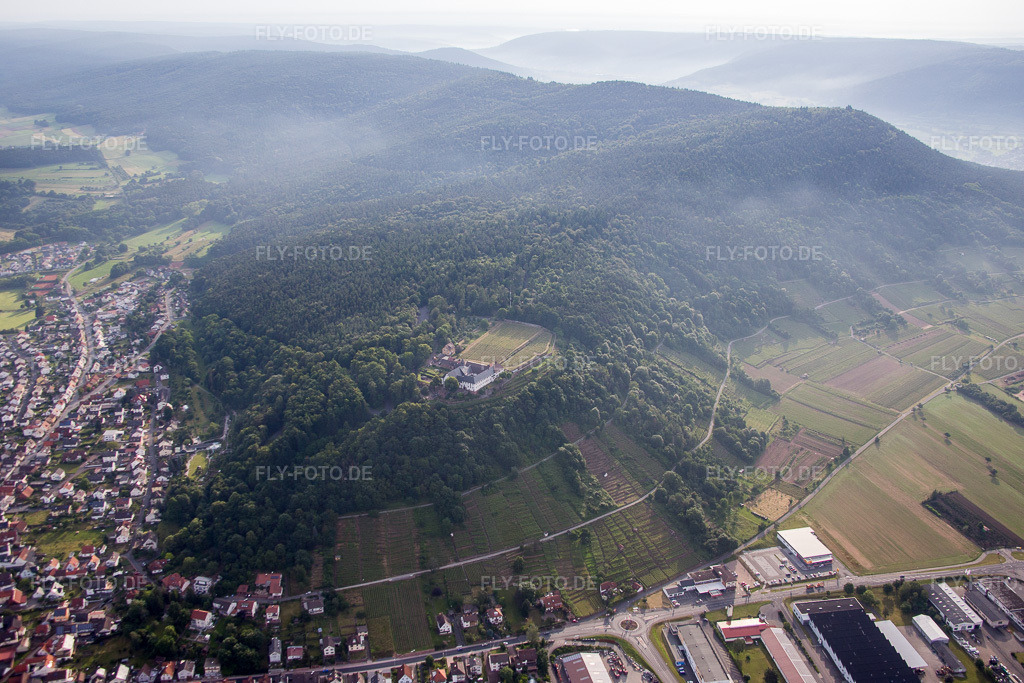 Luftbild: Gebäudekomplex des Klosters Franziskanerkloster Engelberg in Großheubach im Bundesland Bayern in Deutschland.Foto: IMG_089600.jpg vom 11.06.2016 durch Werner Riehm/FLY-FOTO.deAuflösung des Originals: 5472 x 3648 px