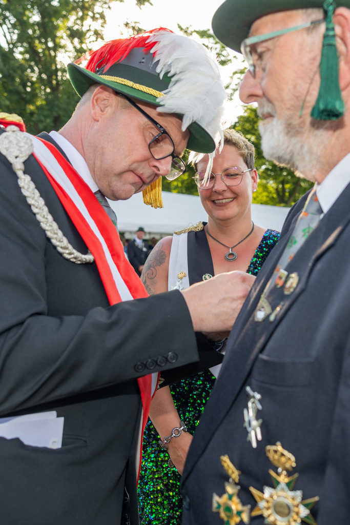 top-top.de-250704-199 | Foto, Video, Fotografie, Videografie, Fotobox, DJ, Discjockey, Musik, Musikbox, Veranstaltung, Photobooth, Amazon, Ebay, Buchtipp, Bestseller, Autor, Verlag, Buch, Wesel, Hamminkeln, NRW, Dinslaken, Rees, Drohne, Hochzeit, Party, Fotobox, Wesel, Fotograf