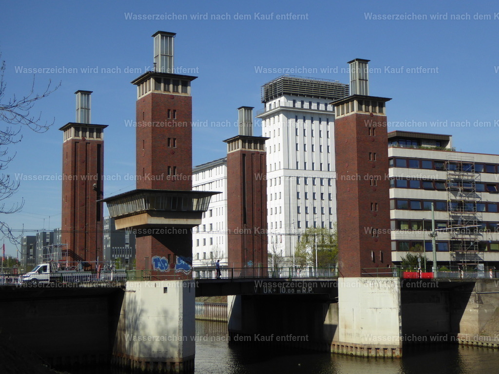 P1010930 | Entdecken Sie die faszinierende Welt von Norbert Michels: Surreale Kunstwerke, hochwertige Fotos, Leinwandbilder & Fotoprodukte wie Tassen mit bild7 - Realisiert mit Pictrs.com