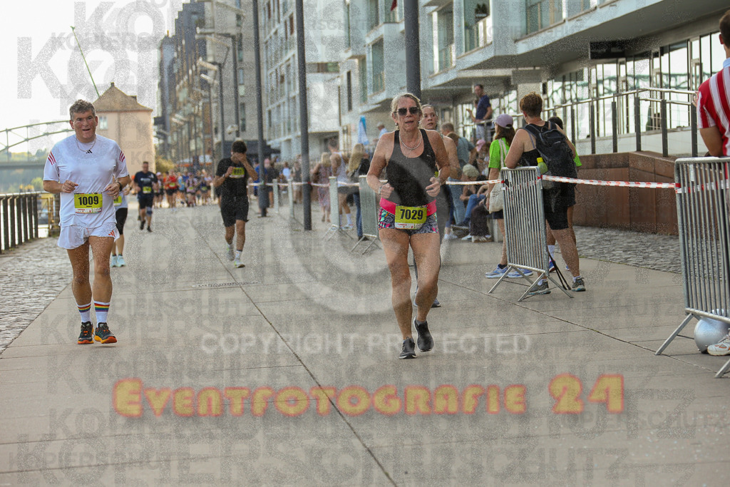 250920_1453_EX1_8092 | Sportfotografie im Rhein-Sieg Kreis, Köln, Bonn, NRW, Rheinland Pfalz, Hessen, etc. Unser Tätigkeitsfeld umfasst den Laufsport vom Volkslauf über den Marathon, Duathlon, Triathon bis zum Ultralauf wie Kölnpfad Ultra oder Schindertrail.