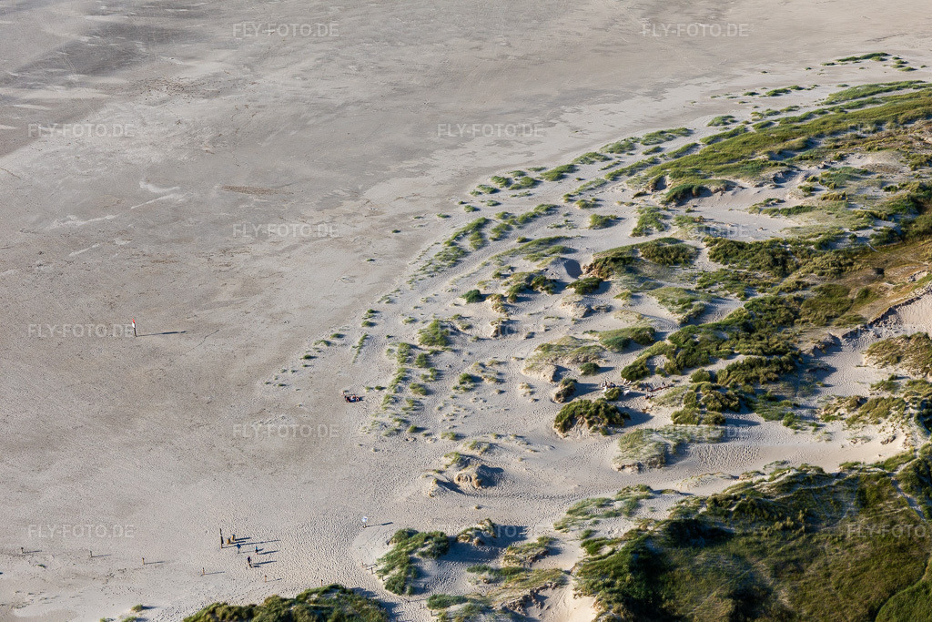Luftbild: Dünen am Hundestrand im Ortsteil Ording in Sankt Peter-Ording im Bundesland Schleswig-Holstein in Deutschland. Foto: IMG_0007232.jpg vom 10.07.2021 durch Werner Riehm/FLY-FOTO.de