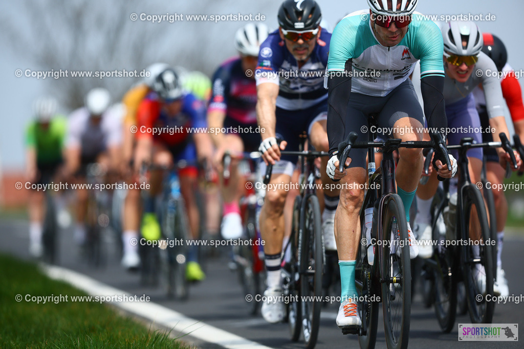 676_TRA55915 | Neusiedlersee Radmarathon 2026@sportshot_your_pictrs #yourpictures#roadtowm2029 #nrm #neusiedlerseeradmarathon #neusiedlersee #neusiedlerseetourismus #burgenland #mörbisch #nrm26 #burgenlandtourismus #voglundco #poweredbyburgenlandtourismus #radsport #rad #marathon #ucigranfondo #visitburgenland #ucigranfondoworldseries