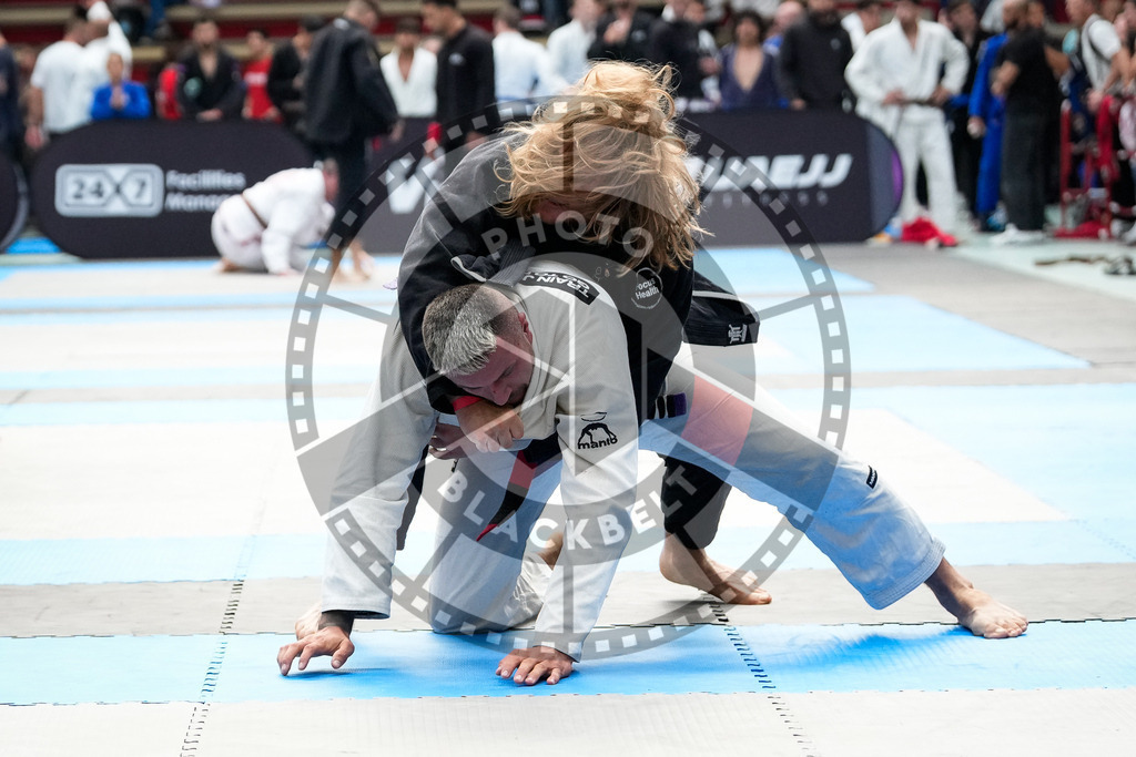 20250920PBB1172 | Athletes compete during the AJP Tour Hamburg International Jiu-Jitsu Championship, on September 20, 2025 in Hamburg, Germany. © Chiara Dazi / photoblackbelt