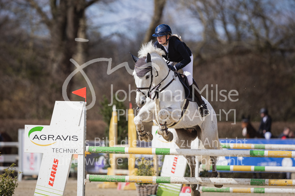 230402_MünsterHandorf_Teamspringen-583 | Deine schönsten Turniermomente als professionelle Fotos! Entdecke hochwertige Pferdesport-Fotografie im Online-Shop. Jetzt Fotos finden & bestellen!