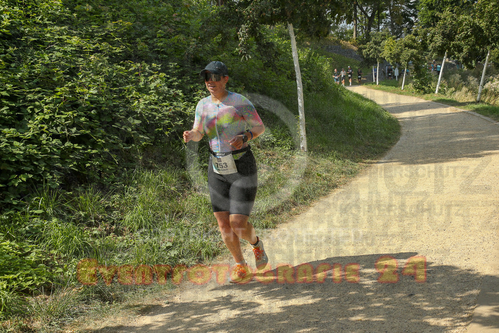 250824_1448_EX1_7619 | Sportfotografie im Rhein-Sieg Kreis, Köln, Bonn, NRW, Rheinland Pfalz, Hessen, etc. Unser Tätigkeitsfeld umfasst den Laufsport vom Volkslauf über den Marathon, Duathlon, Triathon bis zum Ultralauf wie Kölnpfad Ultra oder Schindertrail.
