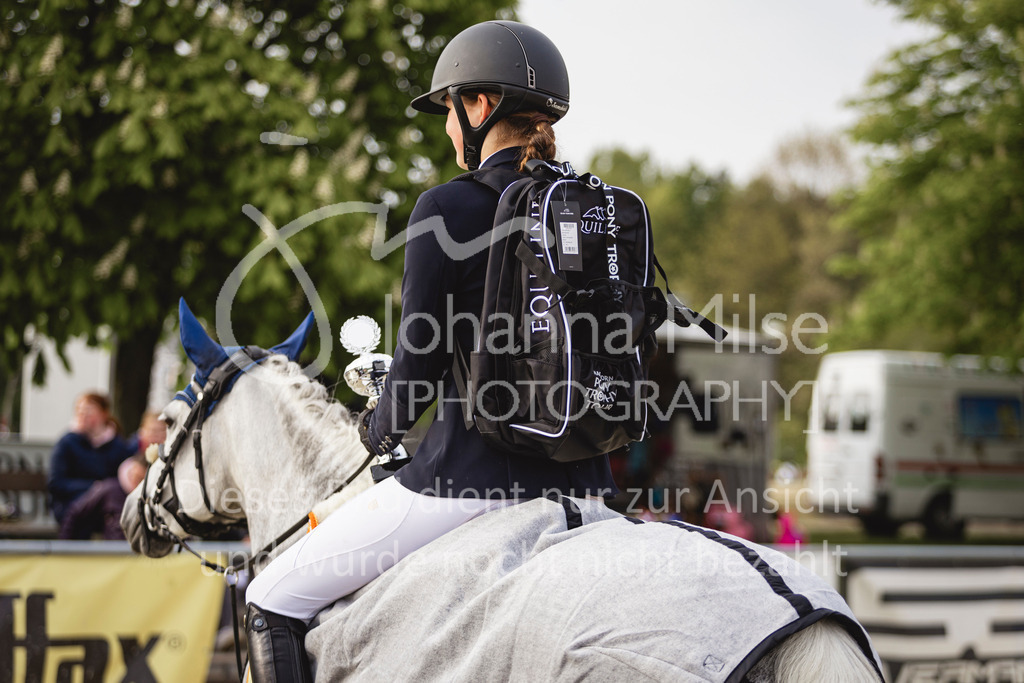 240426_Olfen-Vinnum_PonyTrophy-410 | Deine schönsten Turniermomente als professionelle Fotos! Entdecke hochwertige Pferdesport-Fotografie im Online-Shop. Jetzt Fotos finden & bestellen!