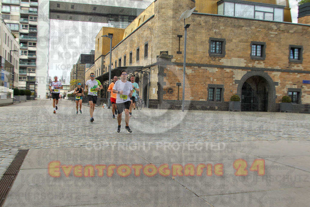 250920_1520_EV4_8492 | Sportfotografie im Rhein-Sieg Kreis, Köln, Bonn, NRW, Rheinland Pfalz, Hessen, etc. Unser Tätigkeitsfeld umfasst den Laufsport vom Volkslauf über den Marathon, Duathlon, Triathon bis zum Ultralauf wie Kölnpfad Ultra oder Schindertrail.