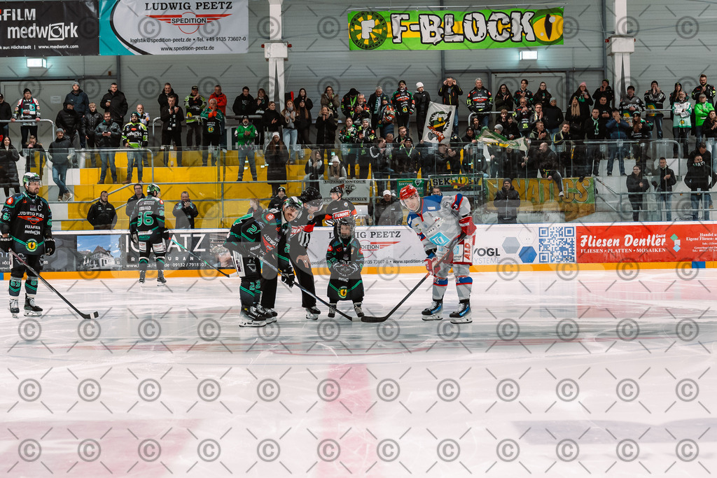 Alligators_vs_Peiting_25_11_2025-21 | Höchstadt Alligators Fotogalerie: Eishockey-Action aus Franken. Professionelle Spielfotos, Portraits & Stadionbilder zum Download. Jetzt entdecken! - Realisiert mit Pictrs.com