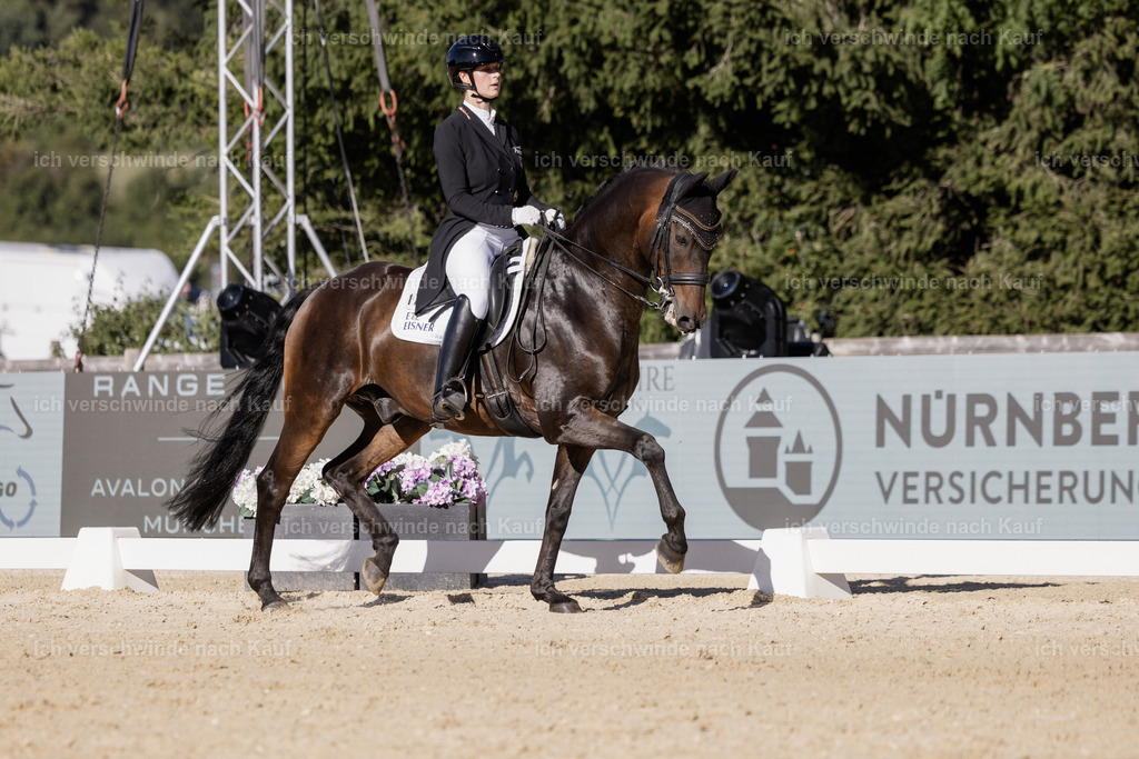 FHC2026_P09_173_18698 | Fichtenhof Classics 2026 – Grand Prix de Dressage - VOLTAIRE Design Preis, Reitanlage Fichtenhof, Sch ftlarn