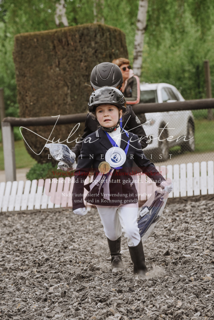20230514_JK-Röhrsdorf-25-446 | Pferde- und Turnierfotografie in Westsachsen. Pferdeportraits, Auftragszeichnungen und intuitive Kunst.