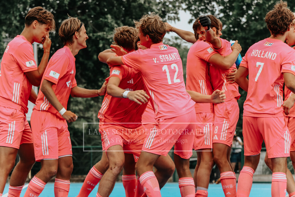 EM_MU18_F_GER-FRA_Lille_bearbeitet (346 von 433) | lanaschraderfotografie - Realisiert mit Pictrs.com