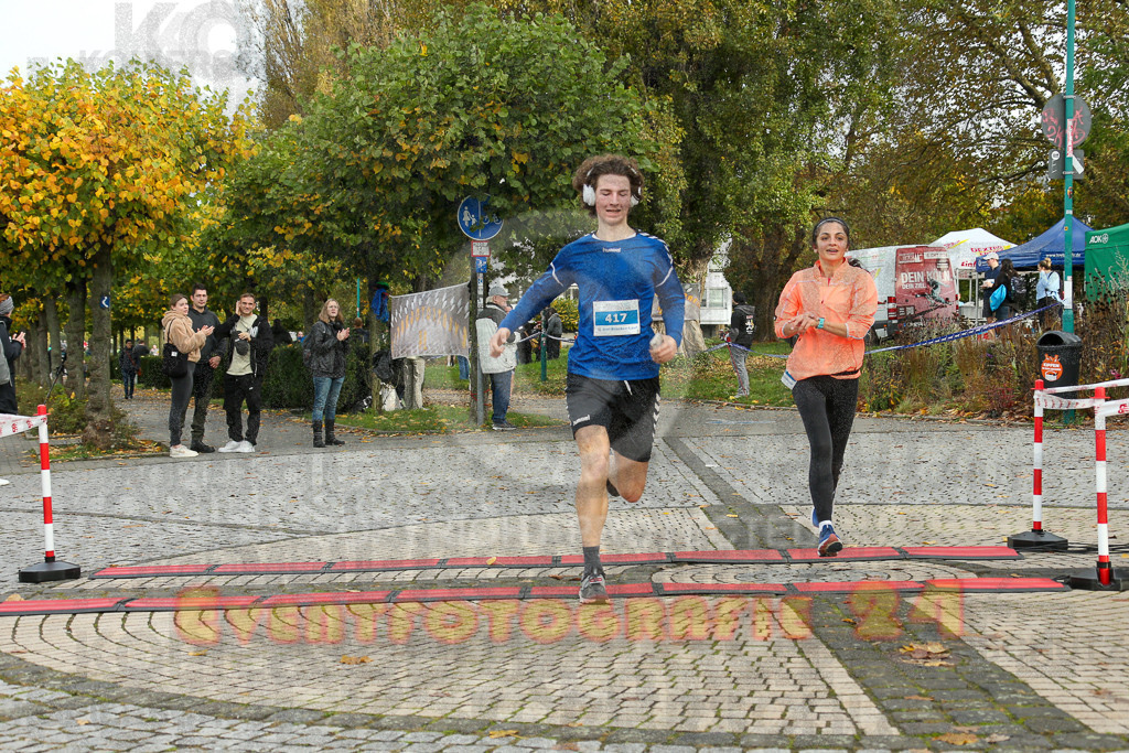 241020_1011_EX1_8033 | Sportfotografie im Rhein-Sieg Kreis, Köln, Bonn, NRW, Rheinland Pfalz, Hessen, etc. Unser Tätigkeitsfeld umfasst den Laufsport vom Volkslauf über den Marathon, Duathlon, Triathon bis zum Ultralauf wie Kölnpfad Ultra oder Schindertrail.