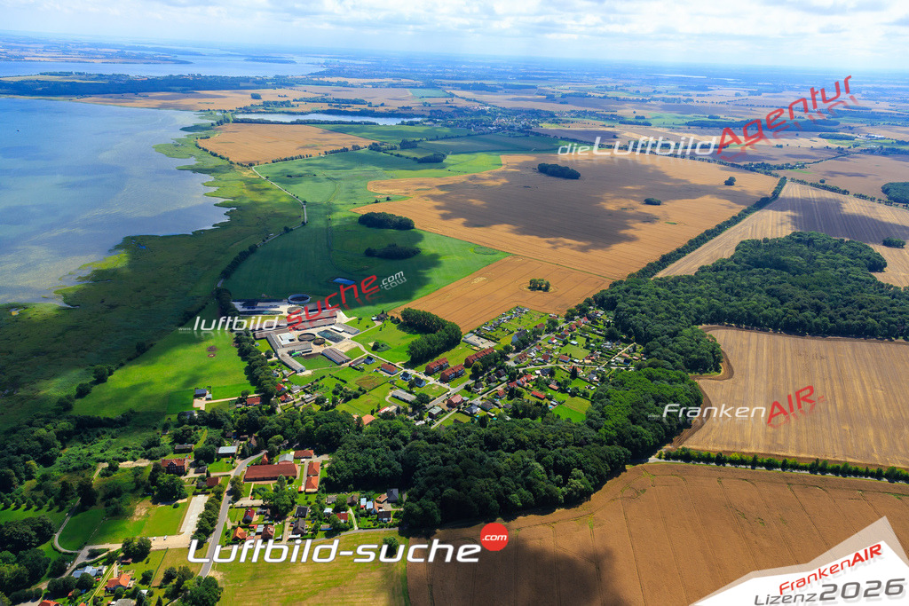 Die Luftaufnahme der Stadt Klausdorf wurde vom UL-Flugzeug heraus erstellt ( keine Drohne )- hohe Auflösung für beste Qualität