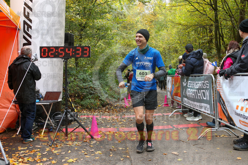 251026_1256_EX1_1968 | Sportfotografie im Rhein-Sieg Kreis, Köln, Bonn, NRW, Rheinland Pfalz, Hessen, etc. Unser Tätigkeitsfeld umfasst den Laufsport vom Volkslauf über den Marathon, Duathlon, Triathon bis zum Ultralauf wie Kölnpfad Ultra oder Schindertrail.