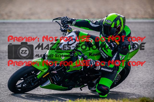 MaZZes_FotoMatrix_220520_0979 | Fotograf Mathias Schmid
Sportfotograf,
Eventfotograf,
Hochzeitsfotograf,
Portraitfotograf